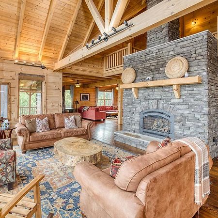 בלו רידג' Sky High Lodge By Bk Stays. Large Cabin. Amazing Views. Game Room. Jacuzzi. Six Bedrooms. Sleeps 12 מראה חיצוני תמונה