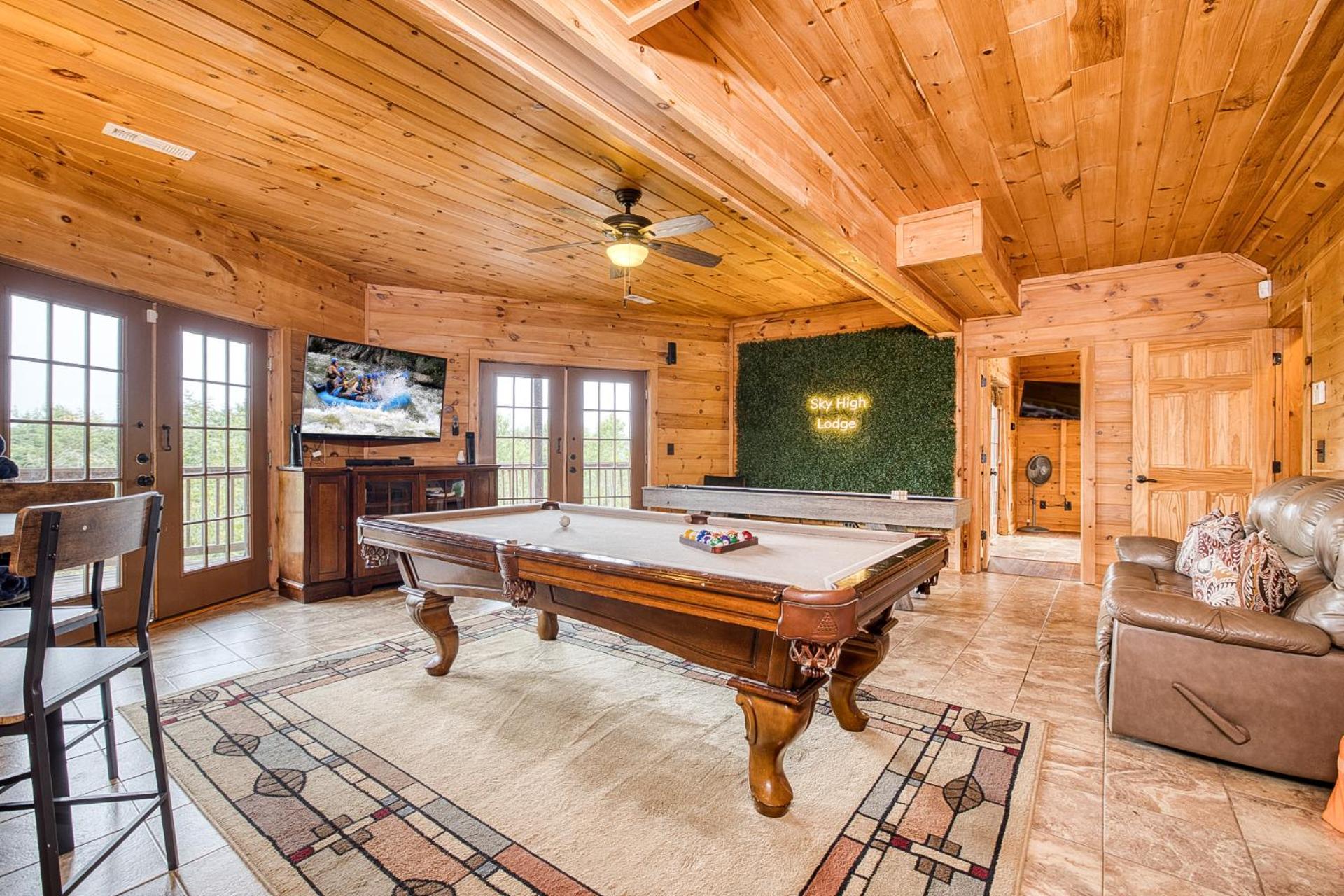 בלו רידג' Sky High Lodge By Bk Stays. Large Cabin. Amazing Views. Game Room. Jacuzzi. Six Bedrooms. Sleeps 12 מראה חיצוני תמונה
