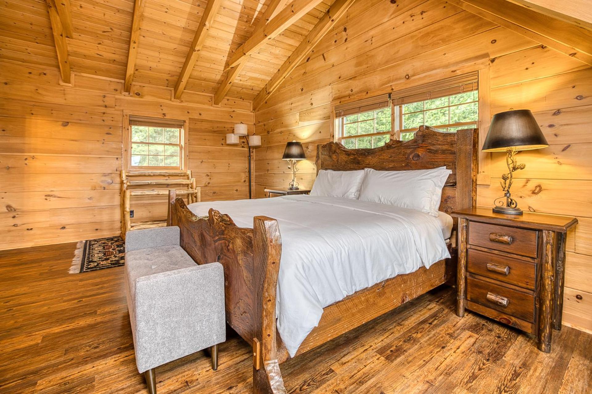 בלו רידג' Sky High Lodge By Bk Stays. Large Cabin. Amazing Views. Game Room. Jacuzzi. Six Bedrooms. Sleeps 12 מראה חיצוני תמונה